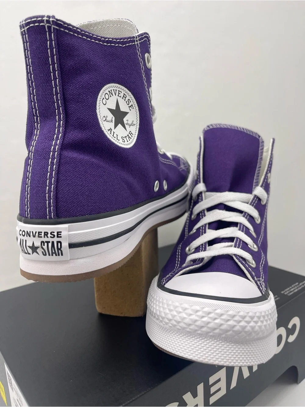 Converse WMNS CTAS EVA LIFT HI BLACKBERRY JAM/WHITE/EGRET Platform Sneakers